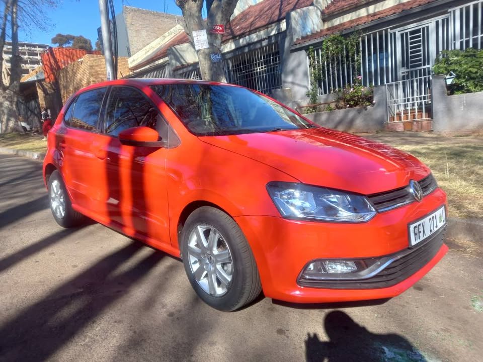 2014 VW Polo 6 Hatchback Comfortline 1.4 Petrol, Manual, Red, Leather seat