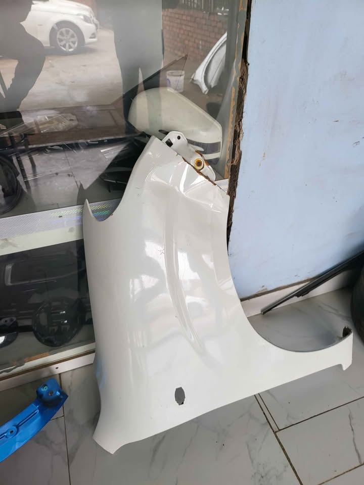 Toyota vitz Right fender for sale - Private Seller Toyota vitz Right fender for sale - Private Seller