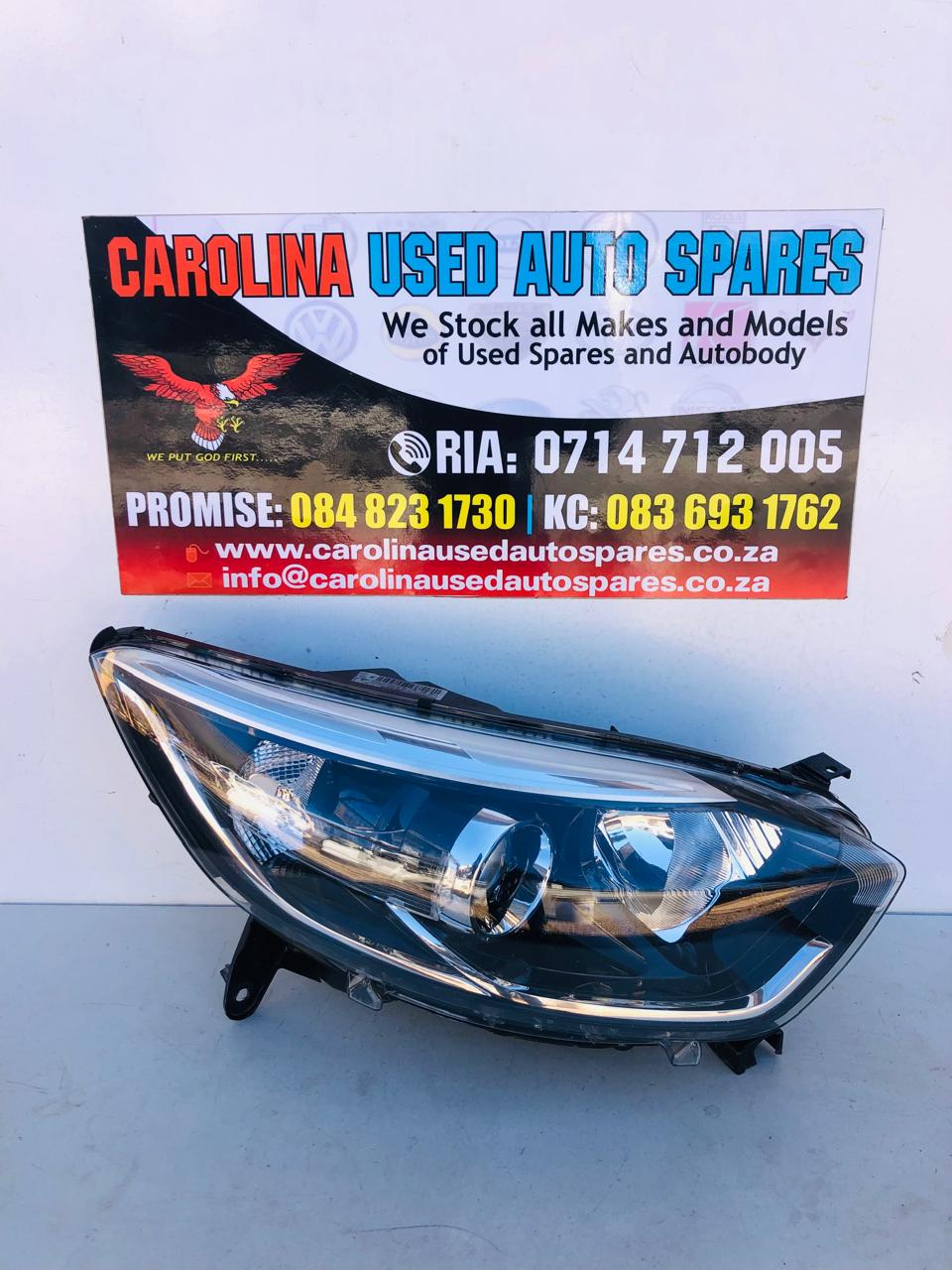 Renault Captur right side halogen headlight - Private Seller Renault Captur right side halogen headlight - Private Seller