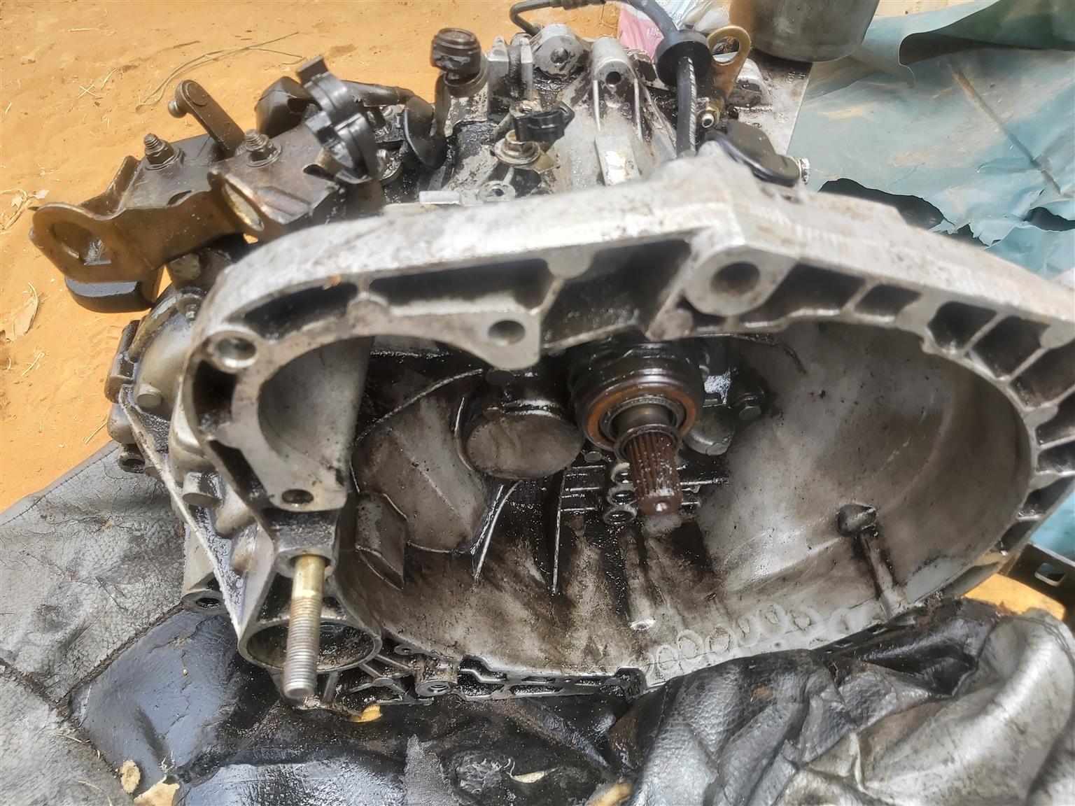 Gearbox Renault modus Clio 3 - Private Seller Gearbox Renault modus Clio 3 - Private Seller
