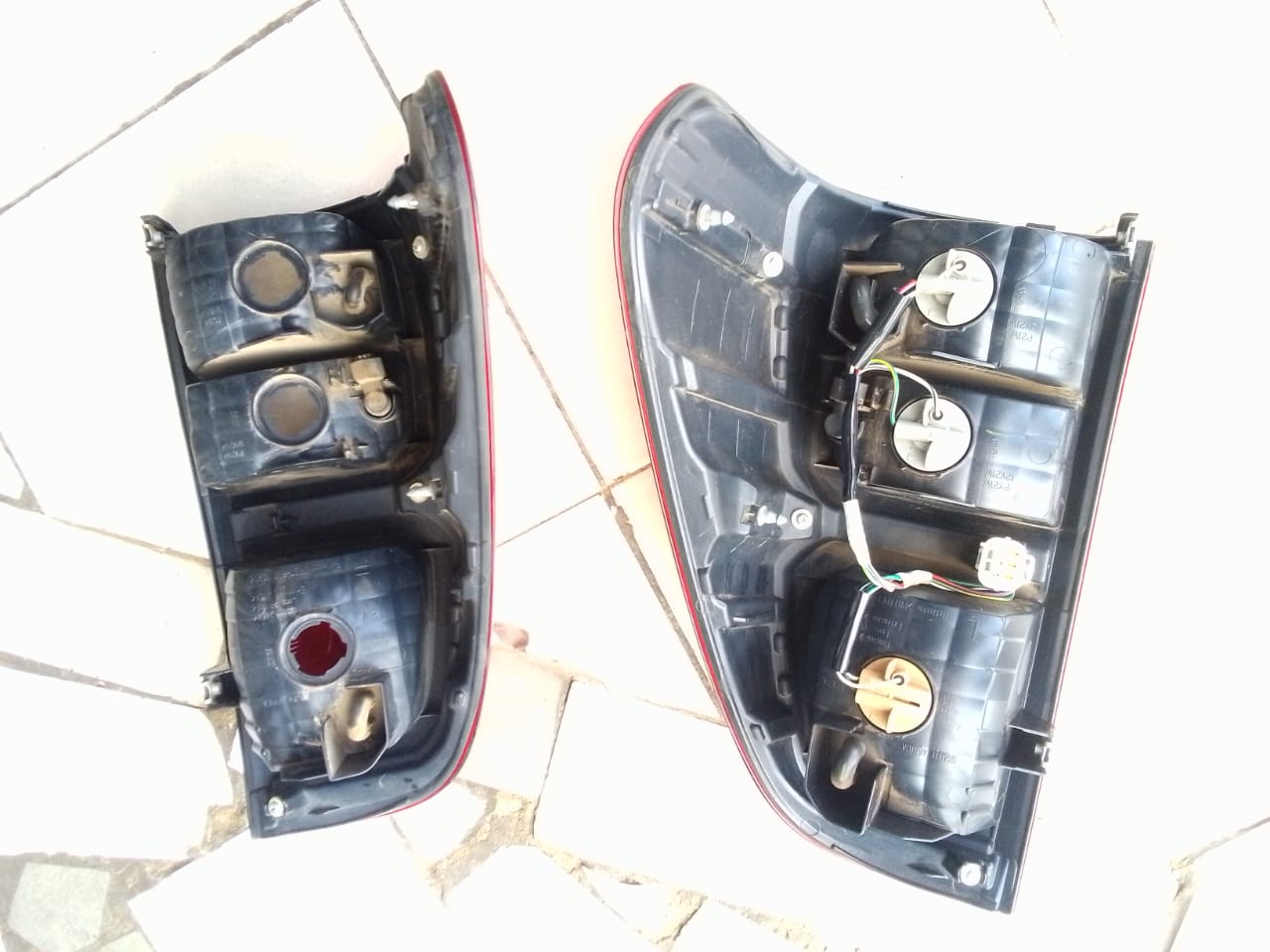 (2016-2020) TOYOTA HILUX GD6 LHS AND RHS REAR TAILIGHT - Private Seller (2016-2020) TOYOTA HILUX GD6 LHS AND RHS REAR TAILIGHT - Private Seller