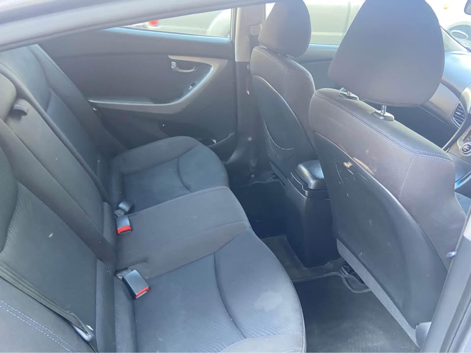 2012 Hyundai Elantra 1.6