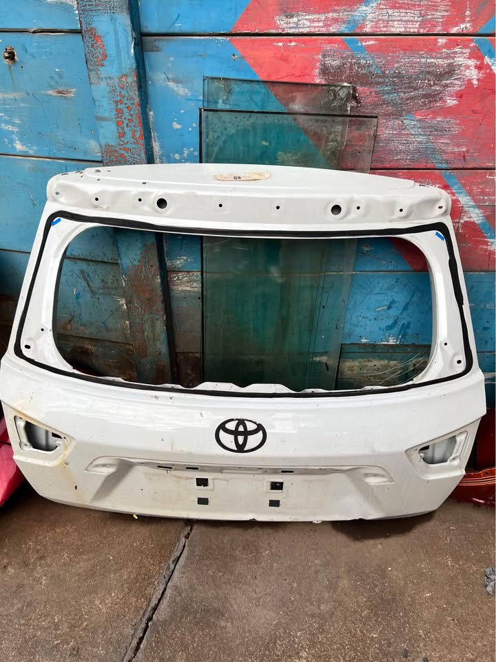Toyota Urban Cruise TailGate - Private Seller Toyota Urban Cruise TailGate - Private Seller