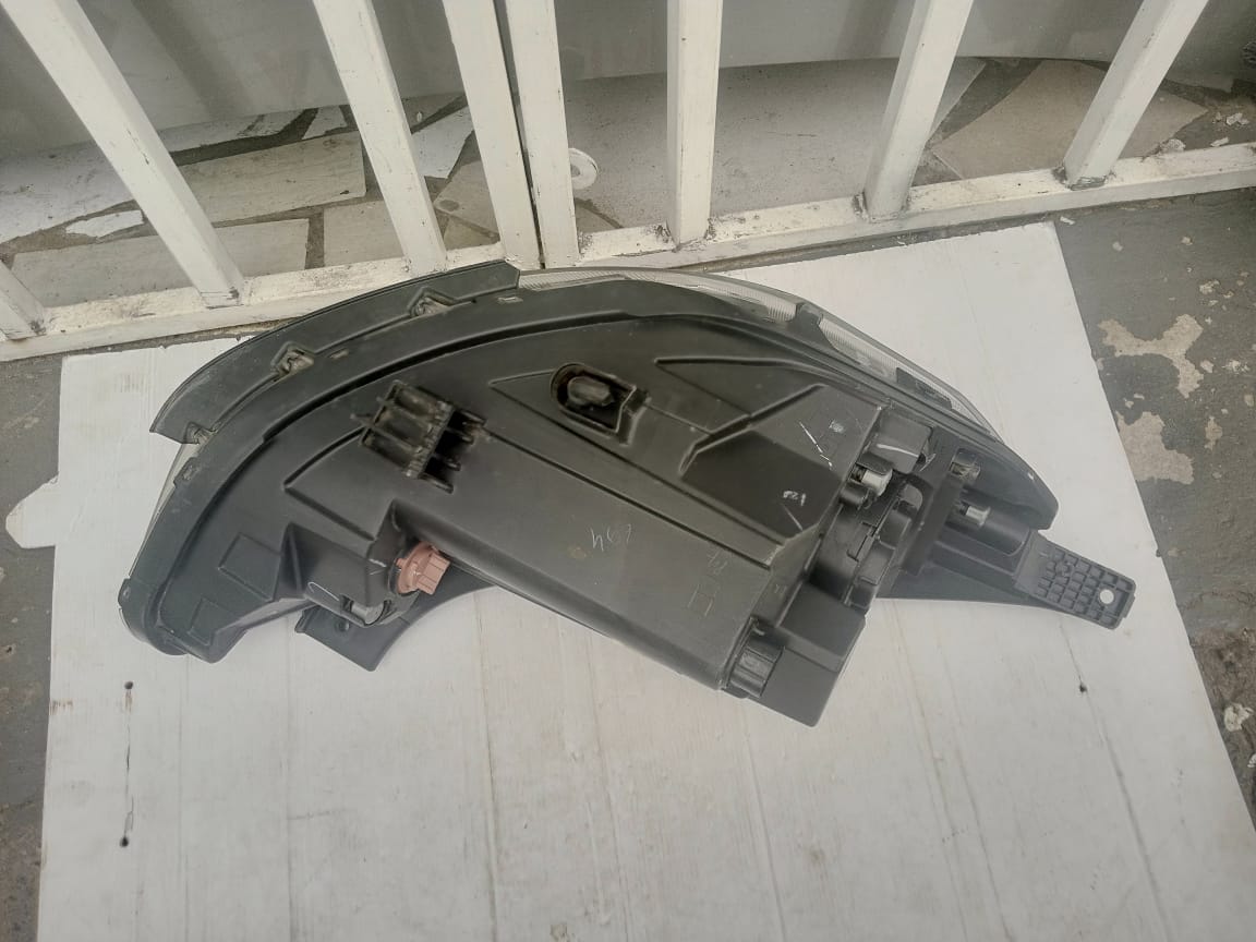 2022-2024 HYUNDAI I10 GRAND LEFT SIDE HEADLIGHT FOR SALE - Private Seller 2022-2024 HYUNDAI I10 GRAND LEFT SIDE HEADLIGHT FOR SALE - Private Seller