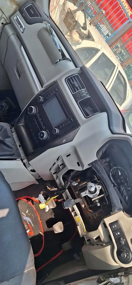 Mahindra s10 striping for spares - Private Seller Mahindra s10 striping for spares - Private Seller