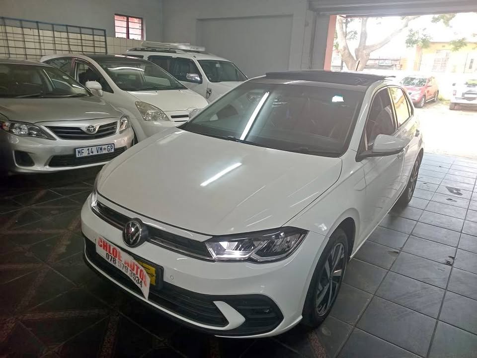 2022 Vw polo9 1.0 tsi manual   White Sunroof  Full service history