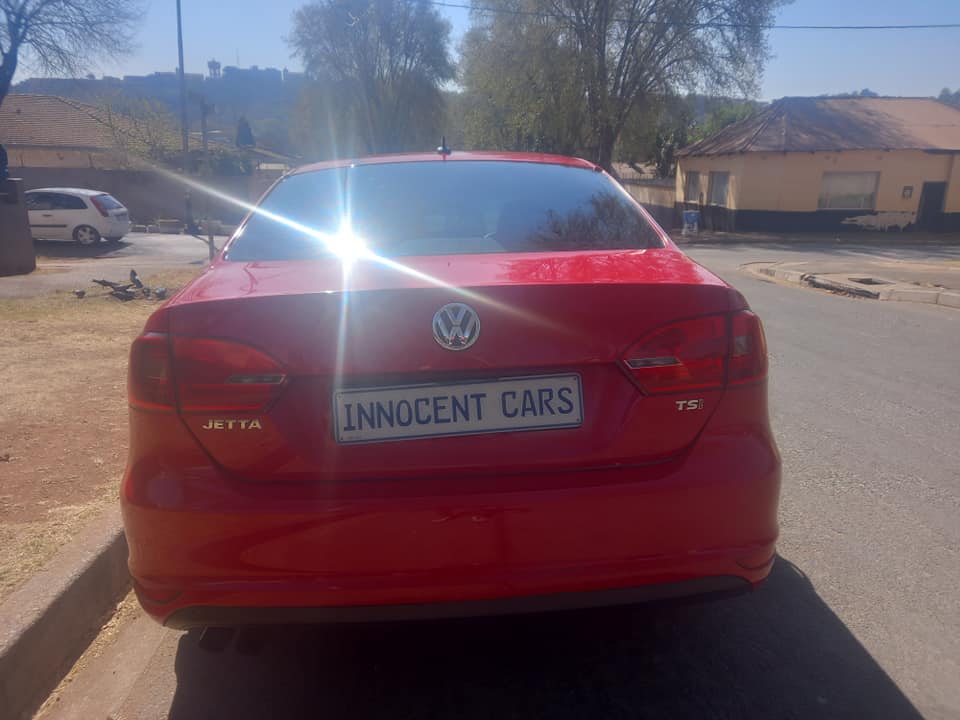2011 VW JETTA 6 1.4 TSI ENGINE PETROL, MANUAL, MILEAGERED COLOR, SUNROOF,
