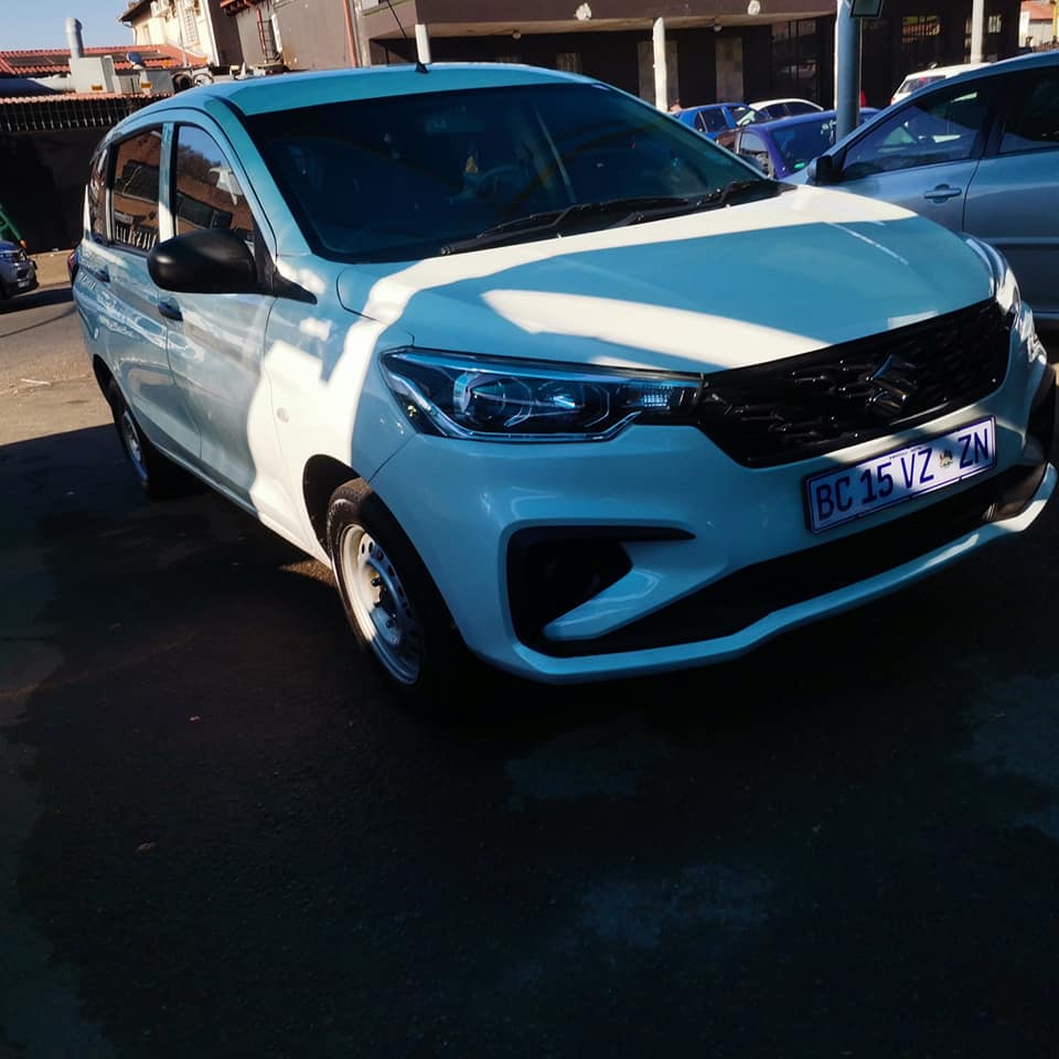 2023 SUZUKI ERTIGA 1.5 94 000KM MANUEL PETROL WHITE COLOR
