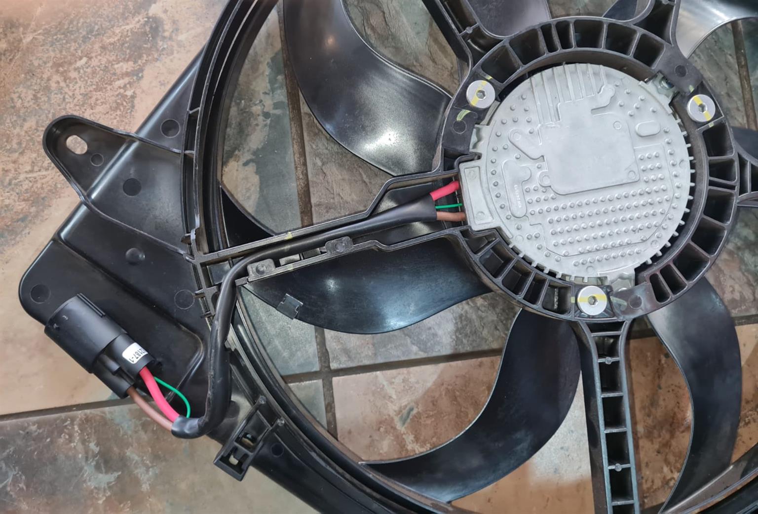 JEEP WRANGLER RADIATOR FAN - Private Seller JEEP WRANGLER RADIATOR FAN - Private Seller