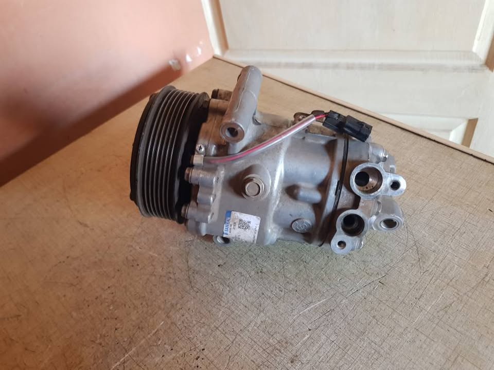 RENAULT KANGOO OR NISSAN NV250 AIRCON PUMP FORSALE