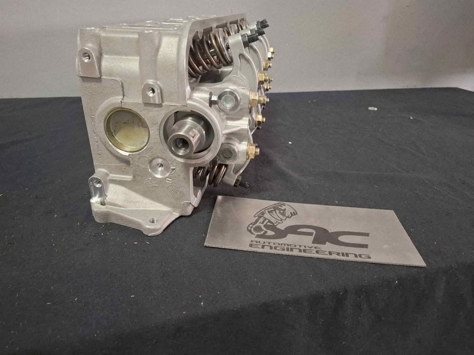 ISUZU 4ZE1 COMPLETE CYLINDER HEAD - Private Seller