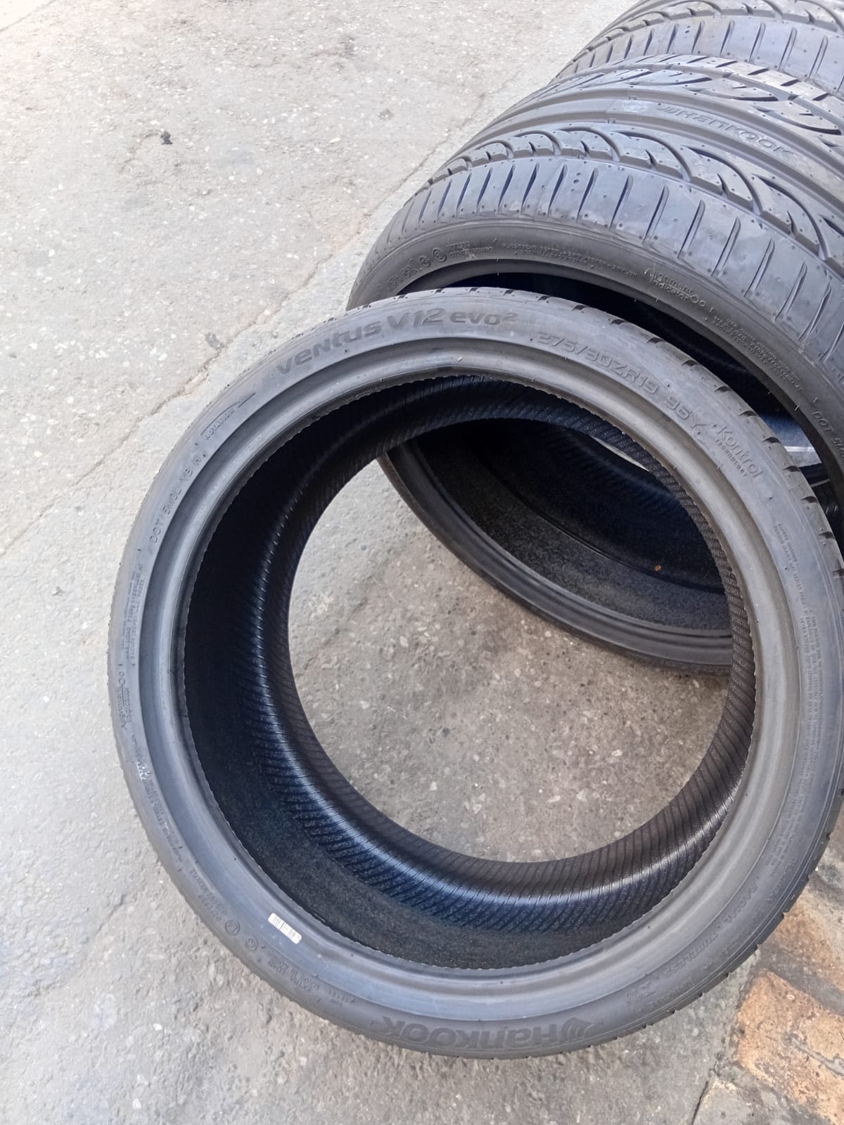275/30/19 Hankook Ventus V12 evo² (96Y) - Private Seller