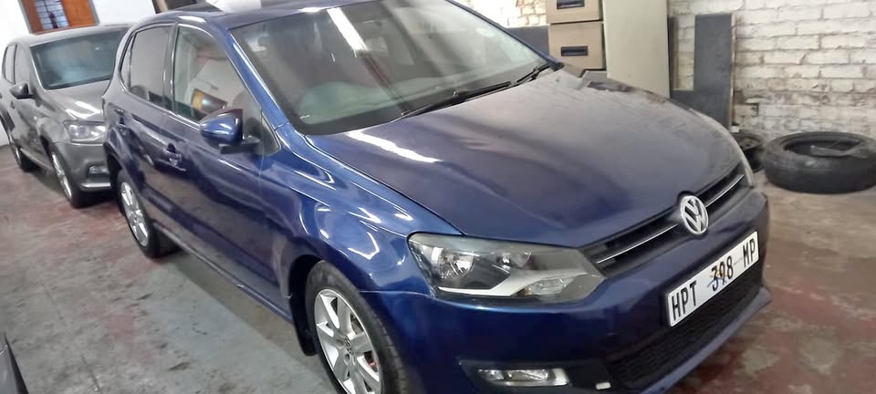 2014 VW POLO 6 1.4 ENGINE, MANUAL, NAVY BLUE COLOUR