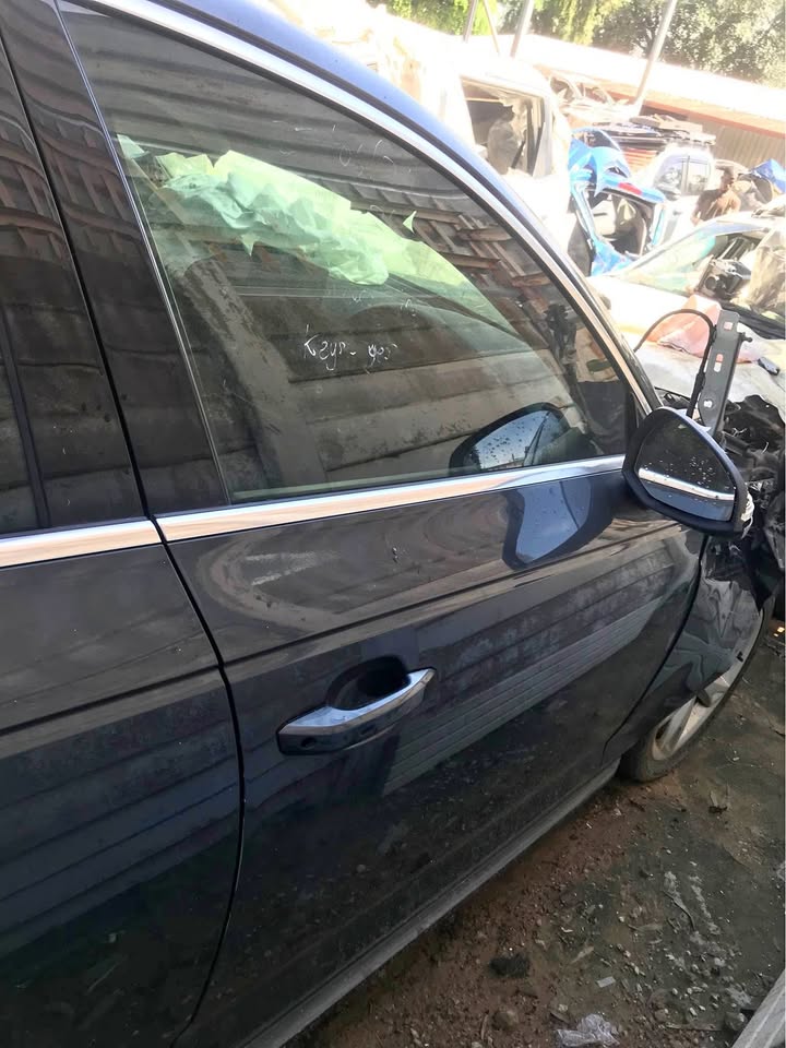 AUDI A4 B9 2018 LEFT AND RIGHT FRONT DOORS FOR SALE CALL: OR WHATSAPP: - Private Seller AUDI A4 B9 2018 LEFT AND RIGHT FRONT DOORS FOR SALE CALL: OR WHATSAPP: - Private Seller