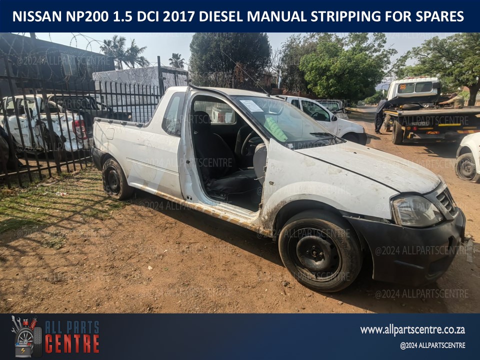 1.5 Nissan Np200 DCI 2017 diesel manual stripping for spares