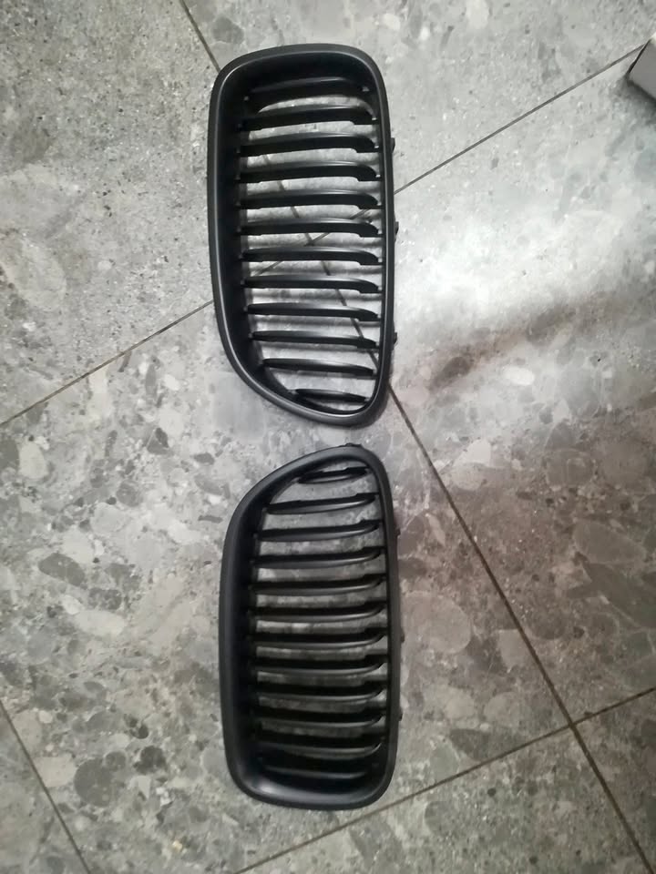 BMW F10 / F11 GRILLE - BRAND NEW - Private Seller BMW F10 / F11 GRILLE - BRAND NEW - Private Seller
