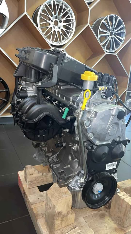 NP200 ORIGINAL ENGINES. BRAND NEW. FOR VARIOUS OTHER CARS TOO.