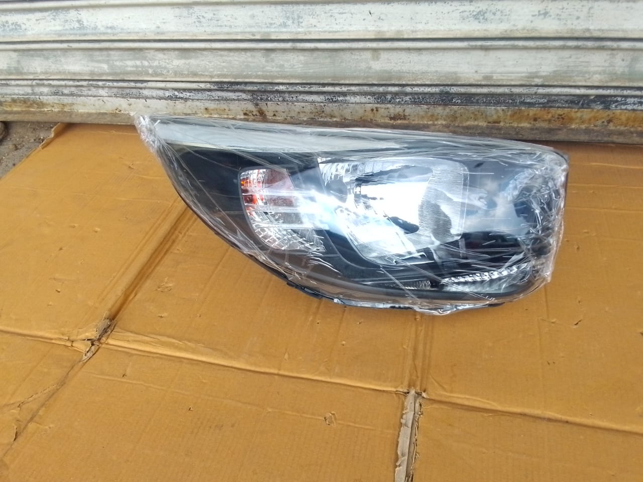 (2017-2022) KIA PICANTO RHS NORMAL HEADLIGHT - Private Seller