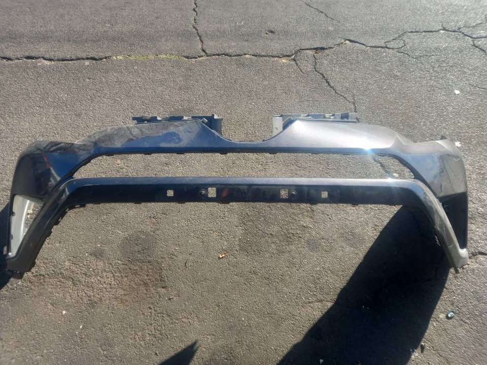 2016 - 2018 TOYOTA RAV4 FRONT BUMPER - Private Seller 2016 - 2018 TOYOTA RAV4 FRONT BUMPER - Private Seller