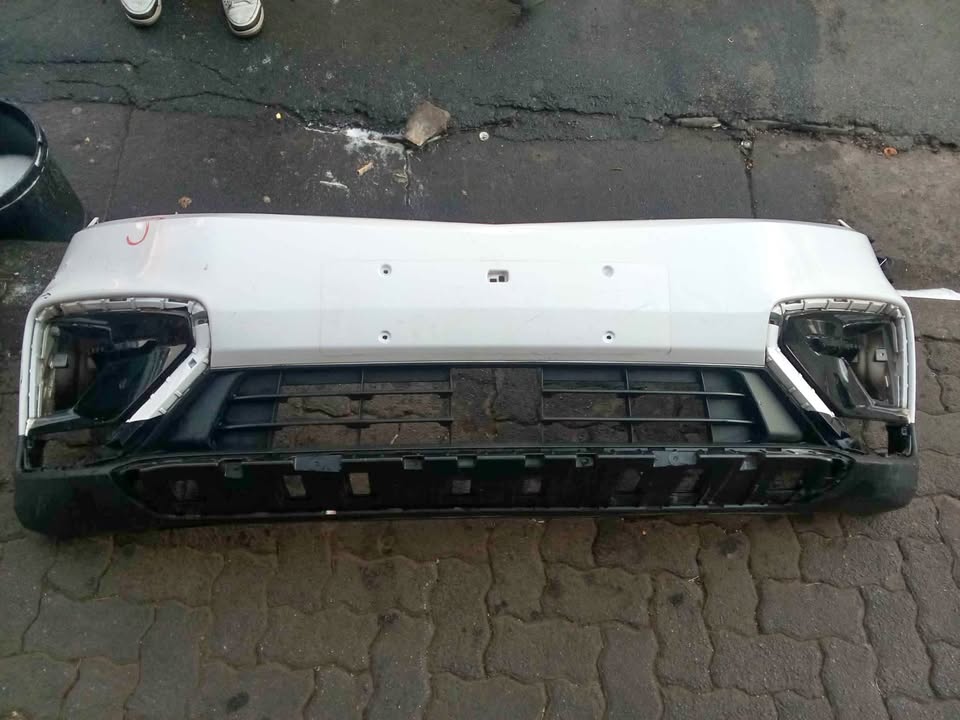 PROTON X70 FRONT BUMPER SHELL - Private Seller PROTON X70 FRONT BUMPER SHELL - Private Seller