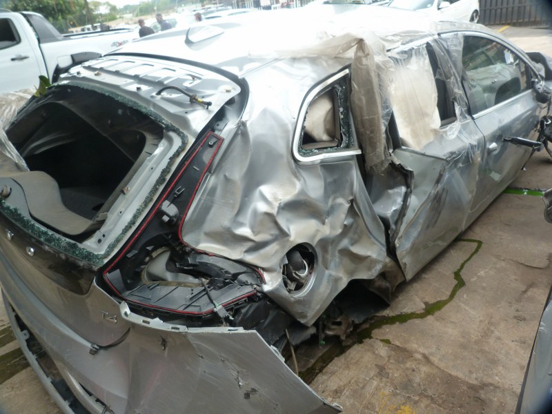 Volvo V40 T4 Elite Manual Silver - 2012 STRIPPING FOR SPARES - Private Seller