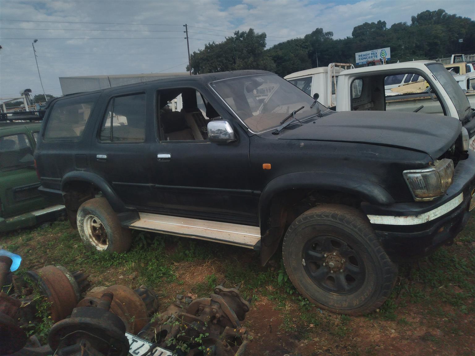 Toyota hilux surf stripping for spares - Private Seller