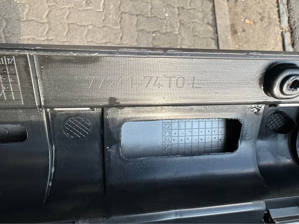 Suzuki front and starlet cross left side skirt - Private Seller Suzuki front and starlet cross left side skirt - Private Seller