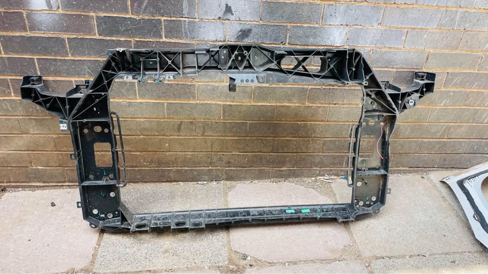 SSANGYONG TIVOLI cradle - Private Seller