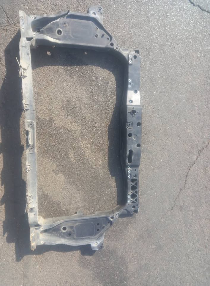 KIA RIO / KIA POCANTO OR HYUNDAI I20 RADIATOR SUPPORT CRADLE R10 - Private Seller KIA RIO / KIA POCANTO OR HYUNDAI I20 RADIATOR SUPPORT CRADLE R10 - Private Seller