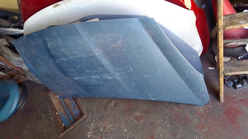 Hyundai i20 2011 bonnet - Private Seller Hyundai i20 2011 bonnet - Private Seller