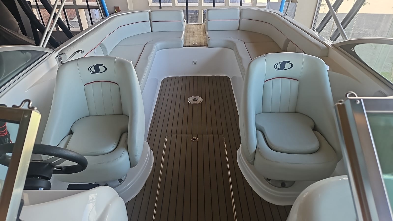 26ft Sensation Deck BOAT with 40 hours