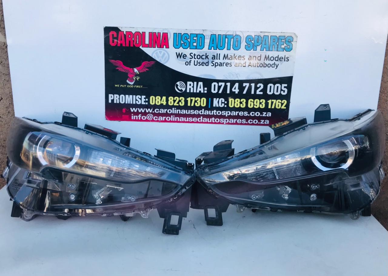 Mazda CX-5 left and right headlights - Private Seller Mazda CX-5 left and right headlights - Private Seller