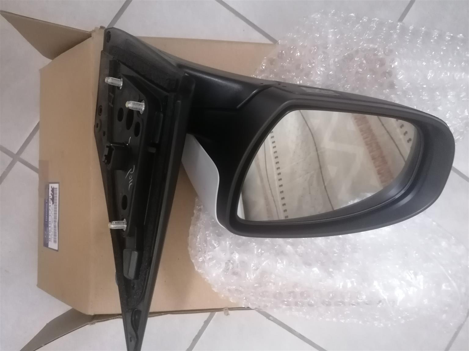 Hyundai I20 L/Hand Rearview Mirror (2016-2020 model). - Private Seller Hyundai I20 L/Hand Rearview Mirror (2016-2020 model). - Private Seller
