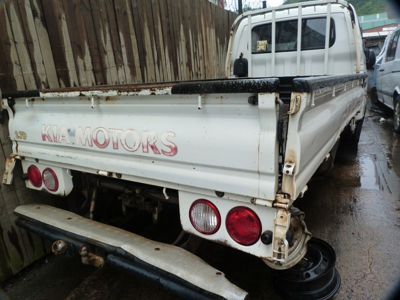 Kia K2700 1.3 Ton Workhorse 2.7D Tipper Manual White - 2015 STRIPPING FOR SPARES - Private Seller Kia K2700 1.3 Ton Workhorse 2.7D Tipper Manual White - 2015 STRIPPING FOR SPARES - Private Seller