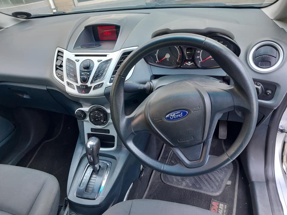 2011 FORD FIESTA 1.6 AUTOMATIC