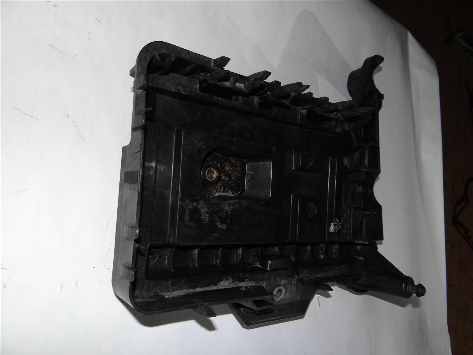 VW Scirocco battery holder