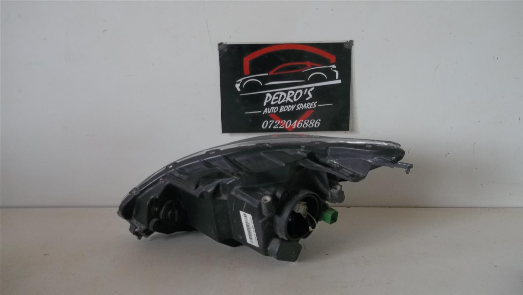 Ford Figo headlight set - Private Seller Ford Figo headlight set - Private Seller