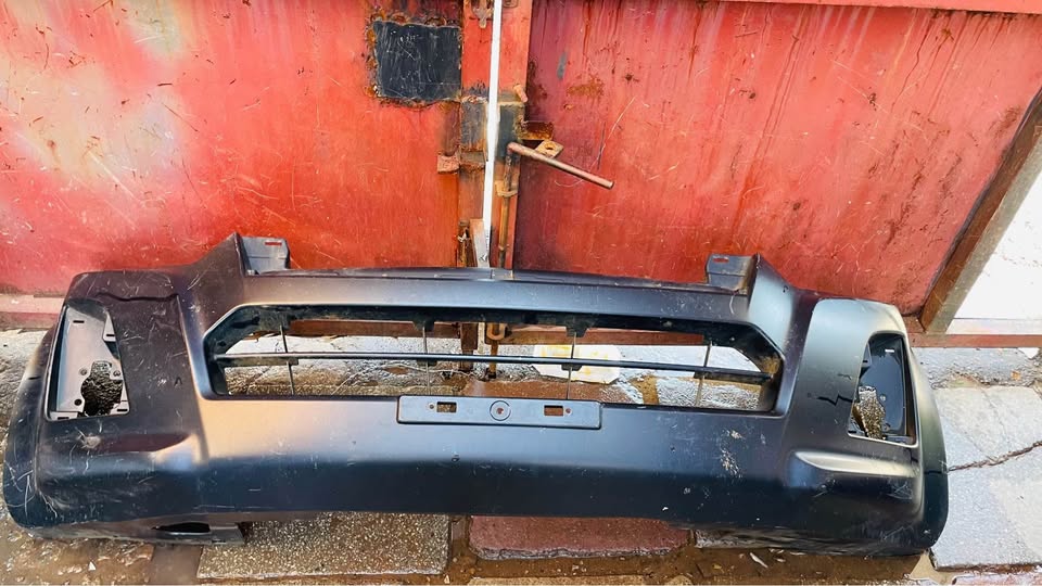 ISUZU KB250/KB300 bumper - Private Seller