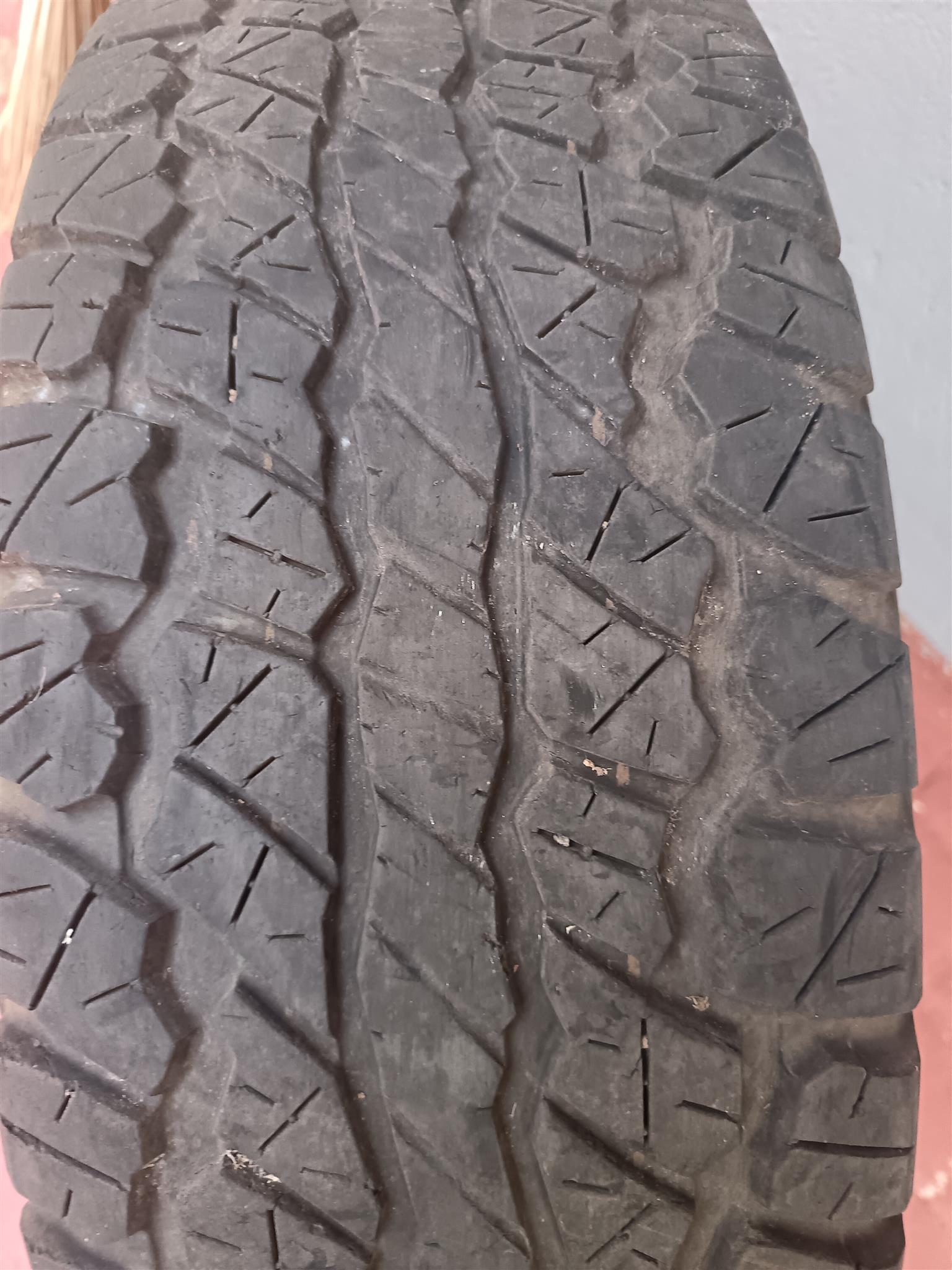 265/70R16 Dunlop tyres for sale. Tyres still in good condition. - Private Seller
