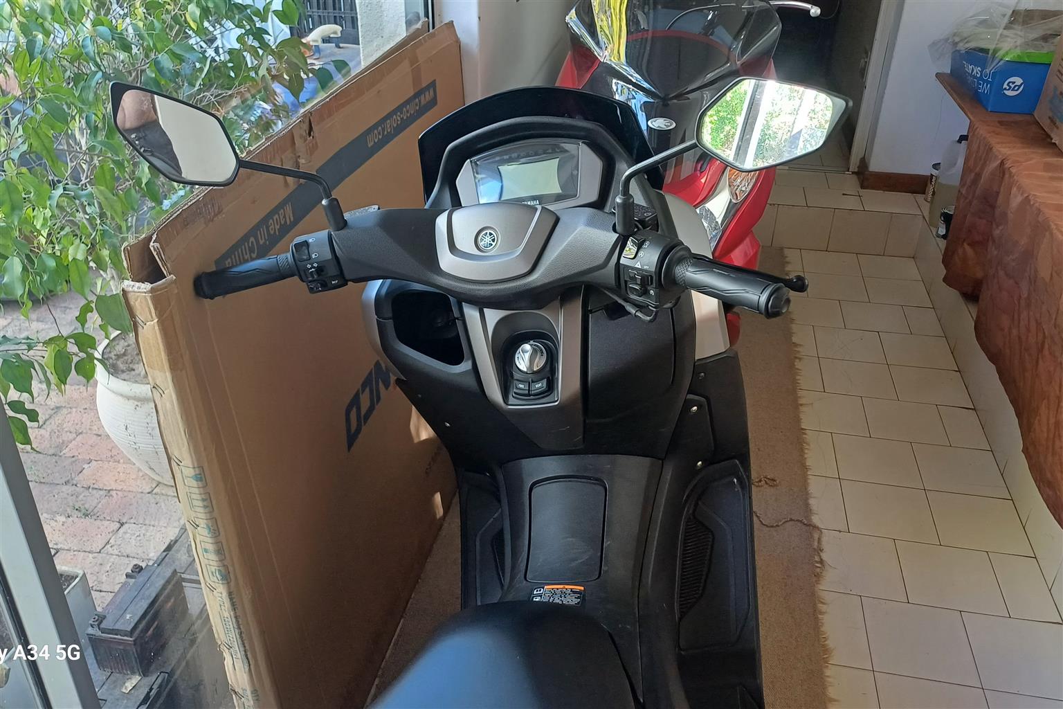 YAMAHA NMAX 155 - Private Seller