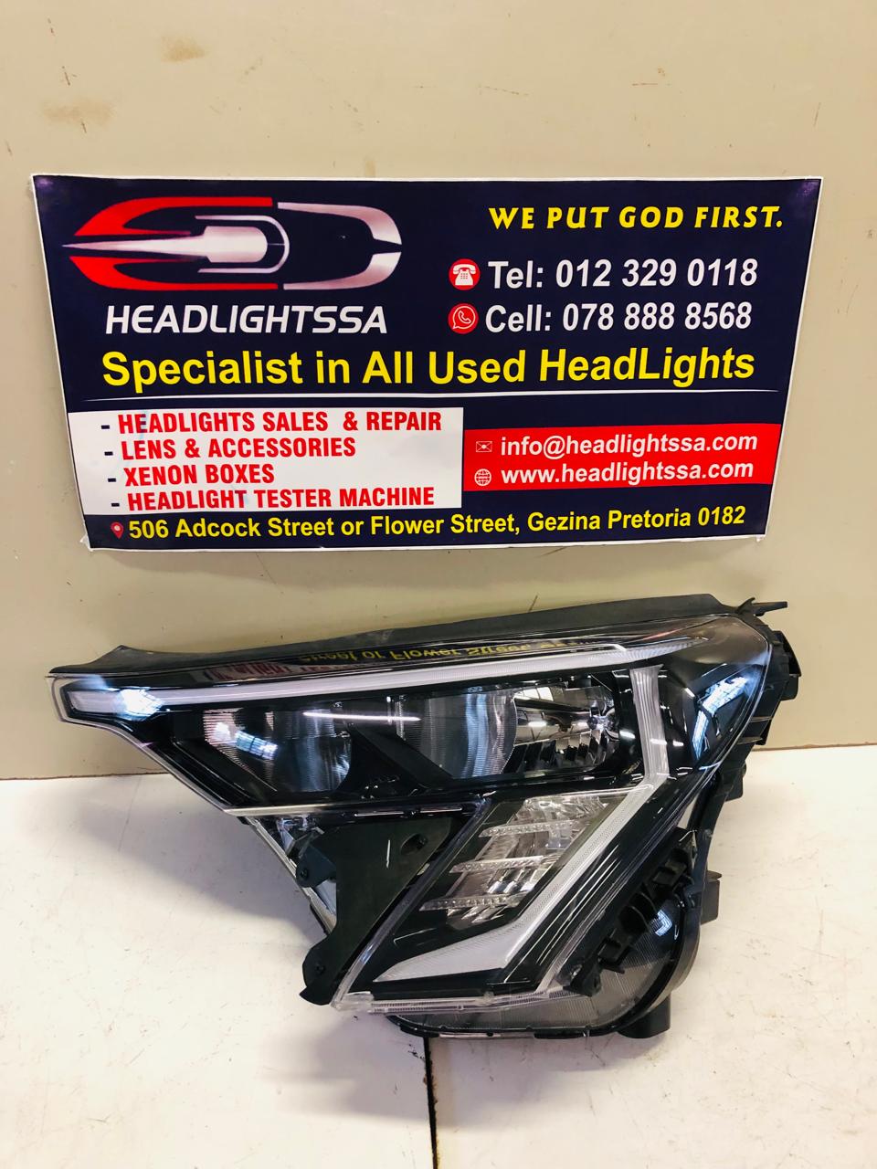 Kia Sonet left side LED headlight (2025) - Private Seller Kia Sonet left side LED headlight (2025) - Private Seller