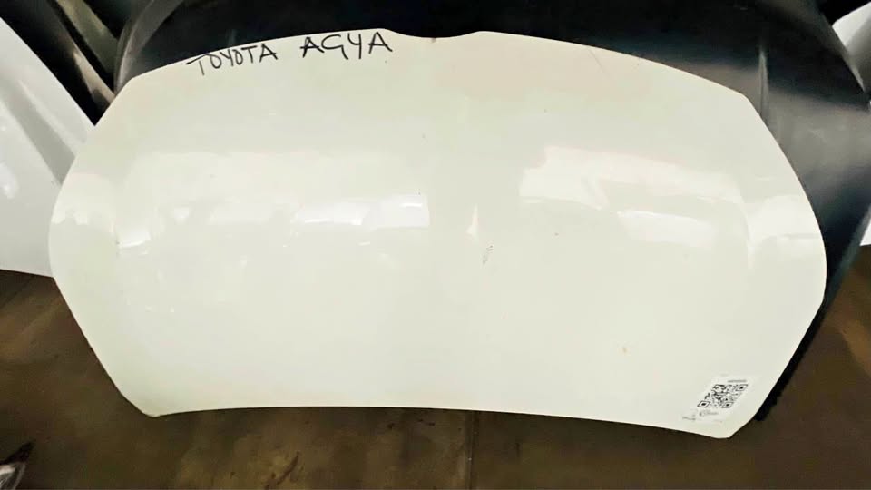 Toyota Agya bonnet - Private Seller Toyota Agya bonnet - Private Seller