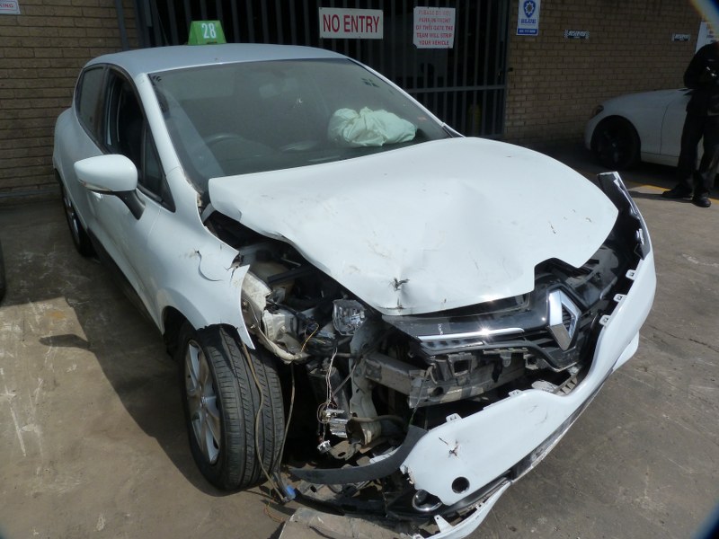 Renault Clio IV 900T Expression Manual - 2014 stripping for Spares - Private Seller Renault Clio IV 900T Expression Manual - 2014 stripping for Spares - Private Seller