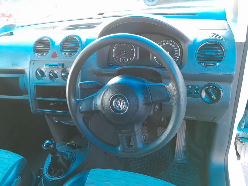 2012 VW CADDY 1.6 MANUAL