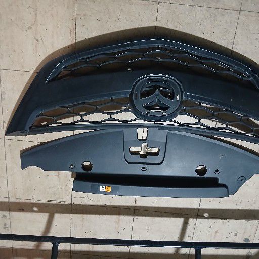 Mazda bt50 grill - Private Seller Mazda bt50 grill - Private Seller