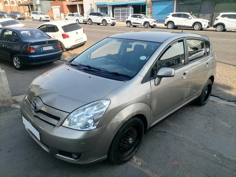 2006 Toyota Corolla Vorso 1.6 seven seater
