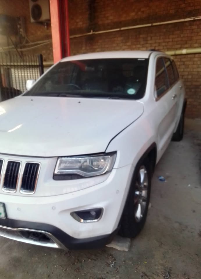 Jeep grand Cherokee wk2 - Private Seller
