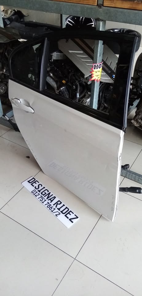 BMW F80 M3 REAR RIGHT DOOR - Private Seller BMW F80 M3 REAR RIGHT DOOR - Private Seller
