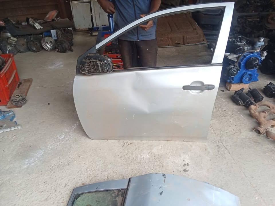 Toyota quest complete doors with handles and windows - Private Seller Toyota quest complete doors with handles and windows - Private Seller