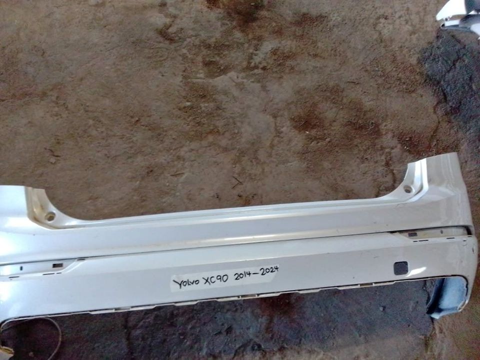 2014-2024 VOLVO XC90 REAR BUMPER - Private Seller 2014-2024 VOLVO XC90 REAR BUMPER - Private Seller